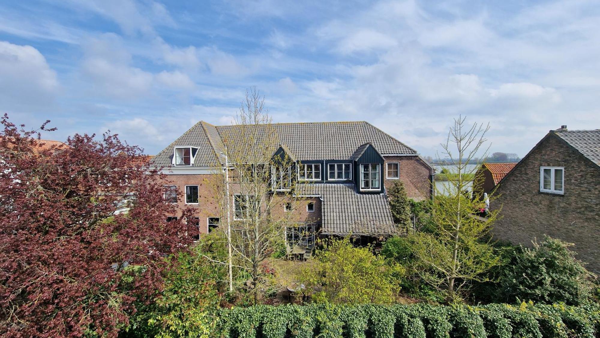 Waar Maas & Waal..... Apartment Woudrichem ภายนอก รูปภาพ